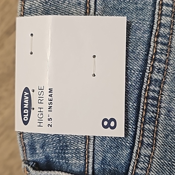 NWT Old Navy High Rise 2.5" Inseam Jean Shorts size 8 - Picture 5 of 9